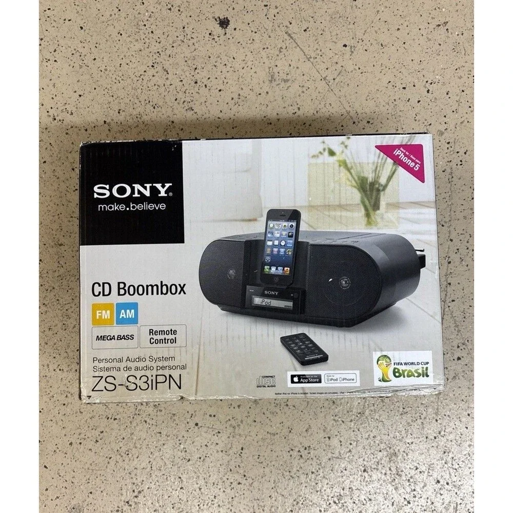 Sony AM/FM STEREO & CD BOOMBOX ( ZS-S3iPN) works with iPod & iPhone 5 Not Used
